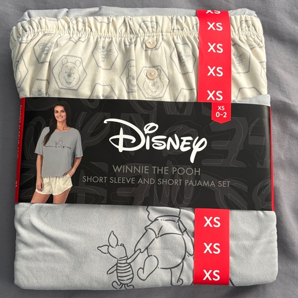 Disney Winnie the Pooh Gray Pajama Set - Picture 1 of 3